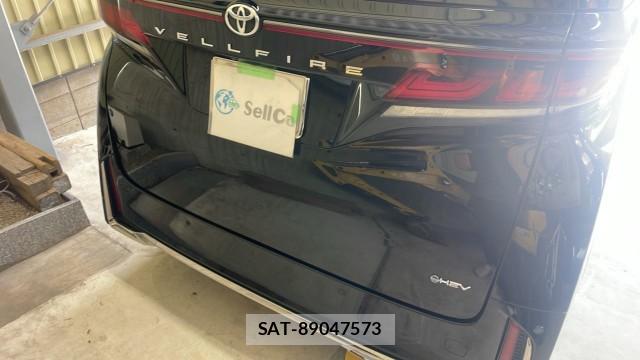 Toyota VELLFIRE 2024-05 8282206-1