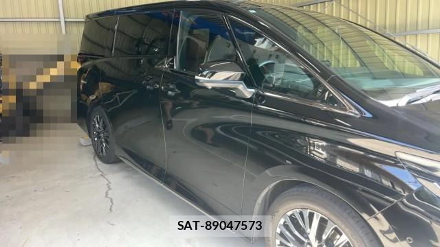 Toyota VELLFIRE 2024-05 8282206-3