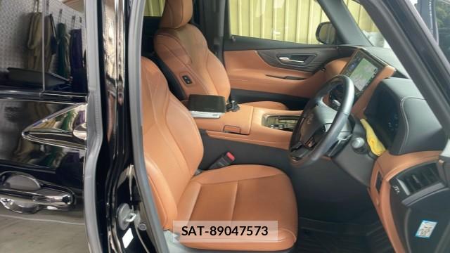 Toyota VELLFIRE 2024-05 8282206-5