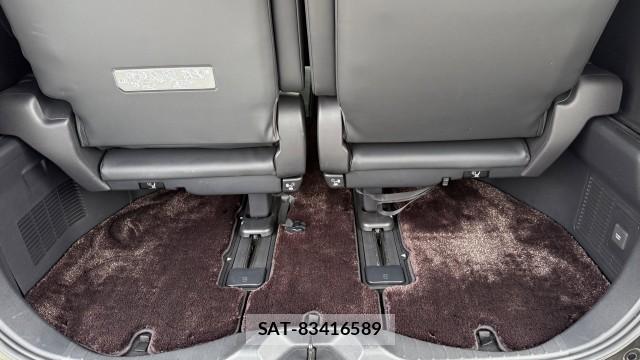 Toyota VELLFIRE 2024-01 8282320-17
