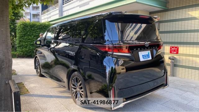 Toyota VELLFIRE 2024-02 8282339-13