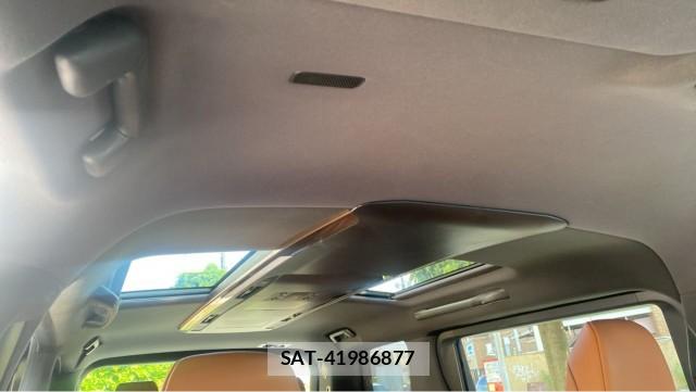 Toyota VELLFIRE 2024-02 8282339-15