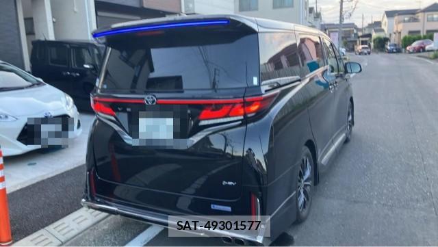 Toyota VELLFIRE 2024-11 8282404-12