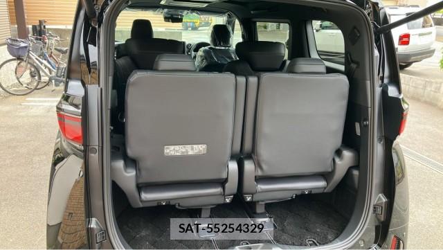 Toyota VELLFIRE 2026-05 8282475-17