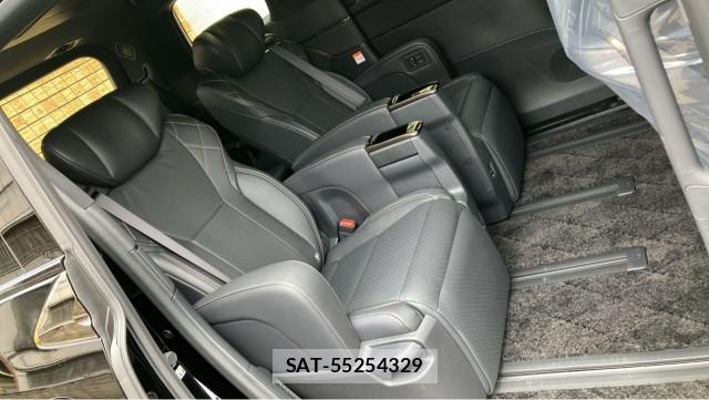 Toyota VELLFIRE 2026-05 8282475-6