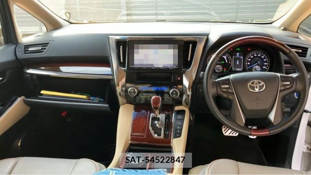 Toyota VELLFIRE 2015-08 8282510-2