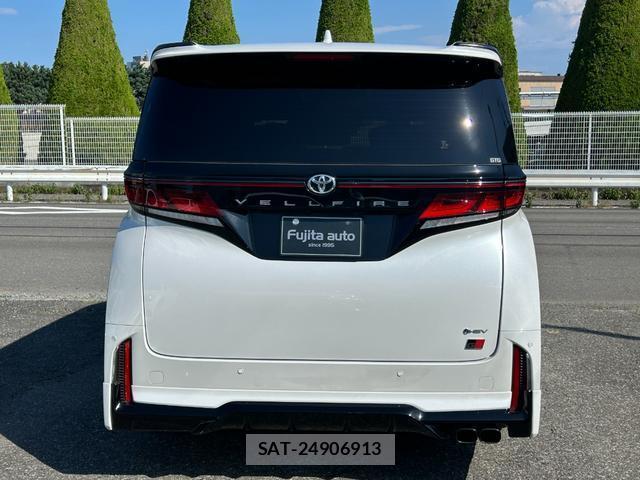 Toyota VELLFIRE 2024-07 8282600-5
