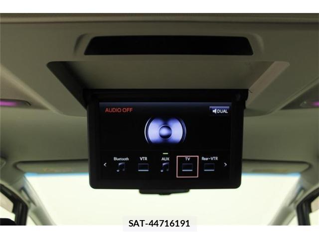 Toyota VELLFIRE 2016-06 8277361-1