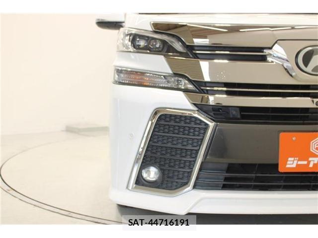 Toyota VELLFIRE 2016-06 8277361-16