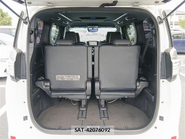 Toyota VELLFIRE 2017-03 8278085-15