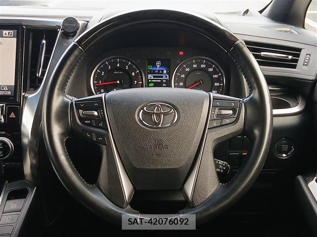Toyota VELLFIRE 2017-03 8278085-17