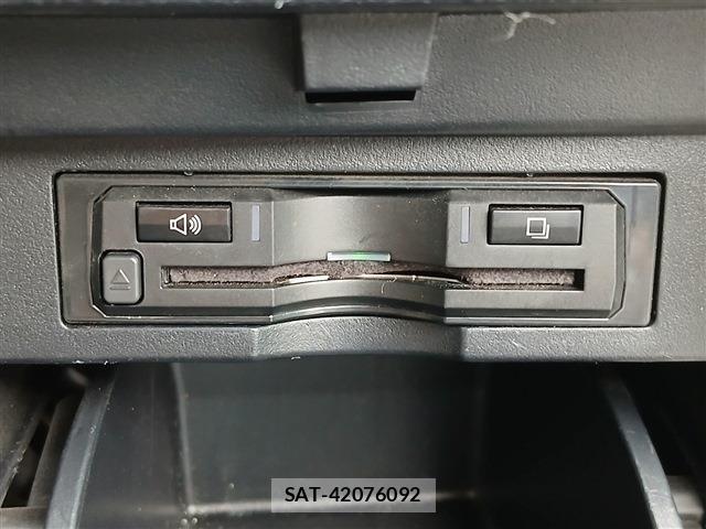 Toyota VELLFIRE 2017-03 8278085-4
