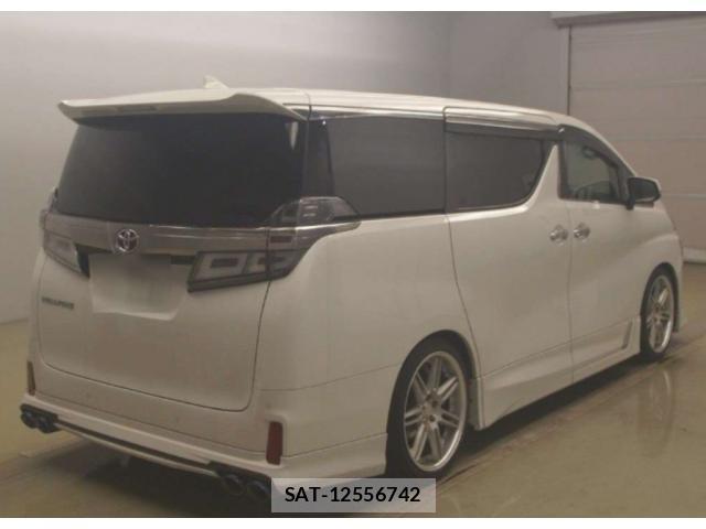 Toyota VELLFIRE 2019-06 8278372-1