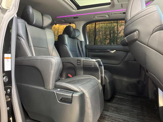Toyota VELLFIRE 2019-07 8279547-9