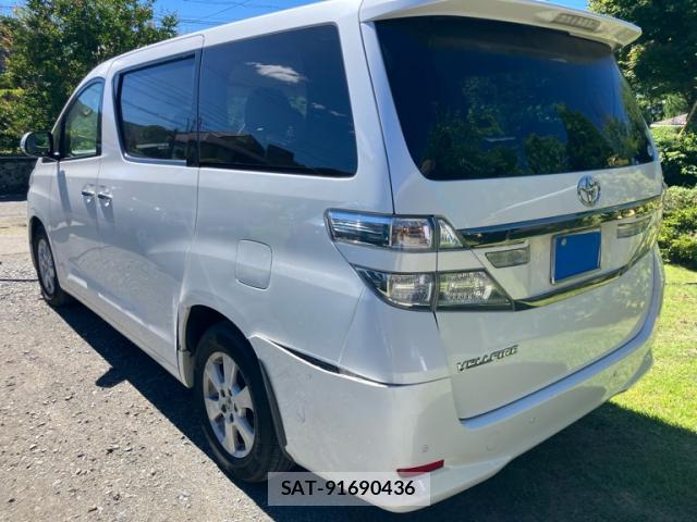 Toyota VELLFIRE 2013-09 8279655-3