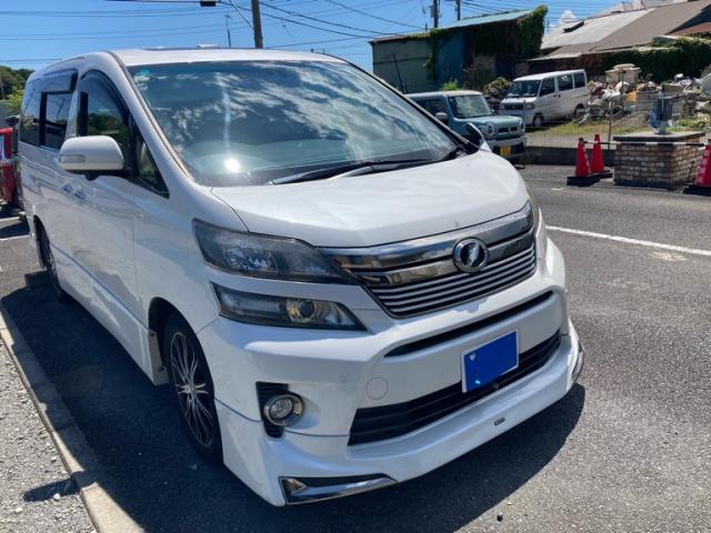 Toyota VELLFIRE 2013-09 8279667-1