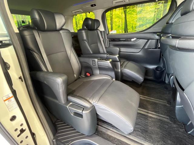 Toyota VELLFIRE 2019-04 8280101-8