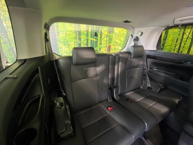 Toyota VELLFIRE 2019-04 8280101-9