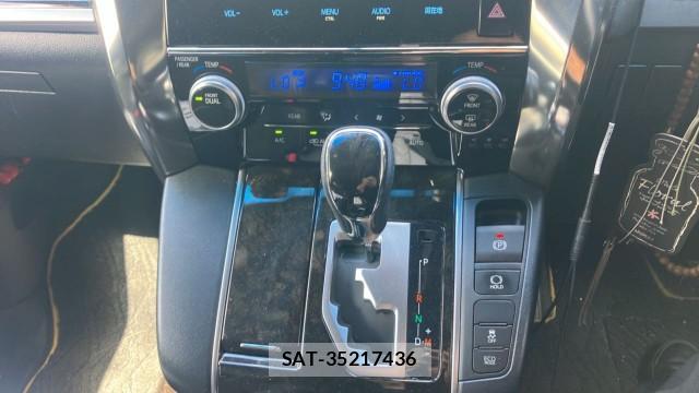Toyota VELLFIRE 2017-11 8280494-14