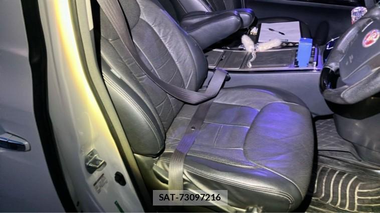 Toyota VELLFIRE 2008-12 8280568-5