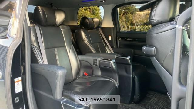Toyota VELLFIRE 2015-04 8280789-6