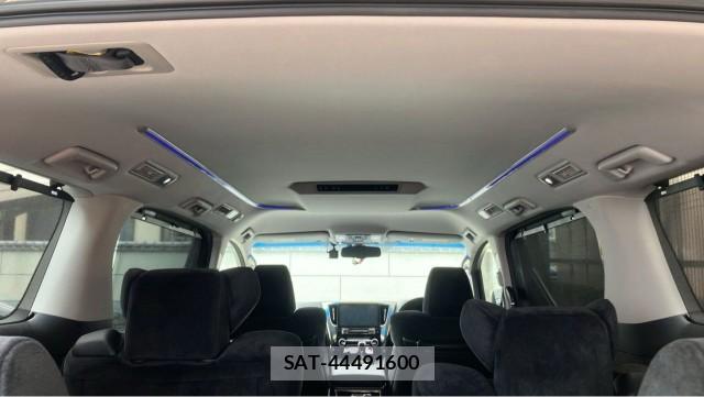 Toyota VELLFIRE 2017-10 8280969-15