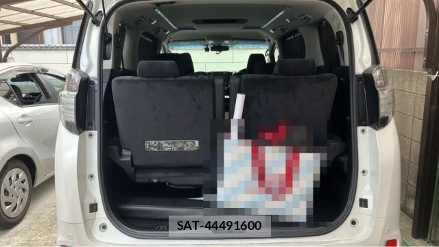 Toyota VELLFIRE 2017-10 8280969-17