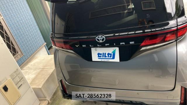 Toyota VELLFIRE 2025-06 8281049-1