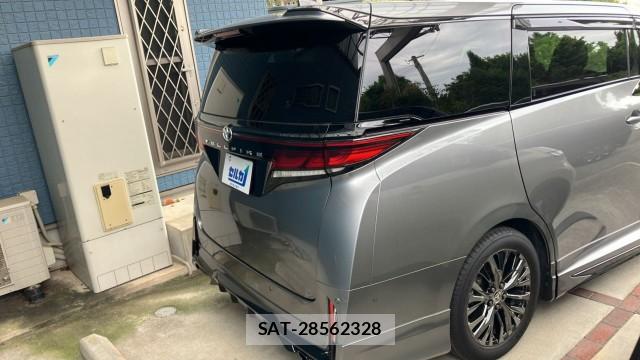 Toyota VELLFIRE 2025-06 8281049-12