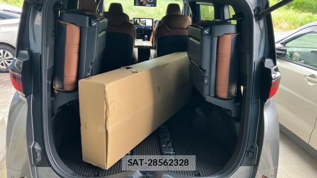 Toyota VELLFIRE 2025-06 8281049-17