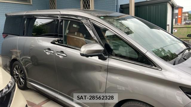 Toyota VELLFIRE 2025-06 8281049-3