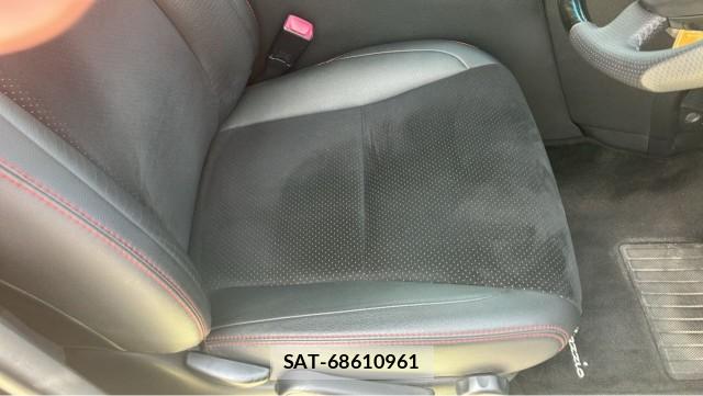 Toyota VELLFIRE 2013-07 8281105-5