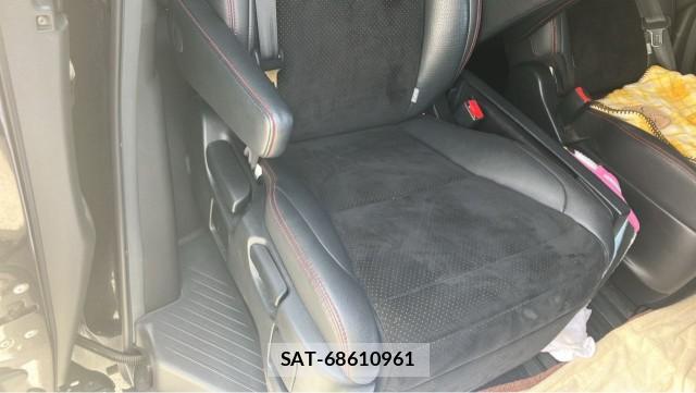 Toyota VELLFIRE 2013-07 8281105-6