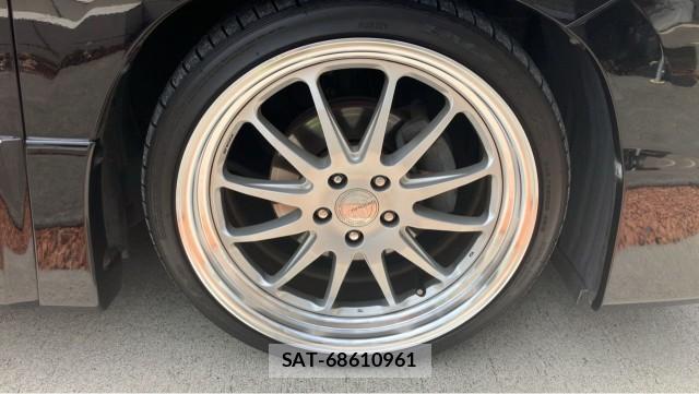 Toyota VELLFIRE 2013-07 8281105-8