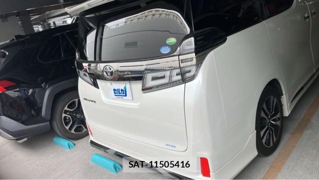 Toyota VELLFIRE 2018-02 8281154-1