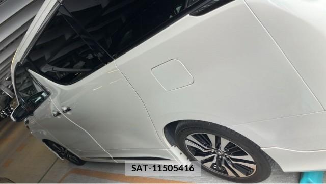Toyota VELLFIRE 2018-02 8281154-10