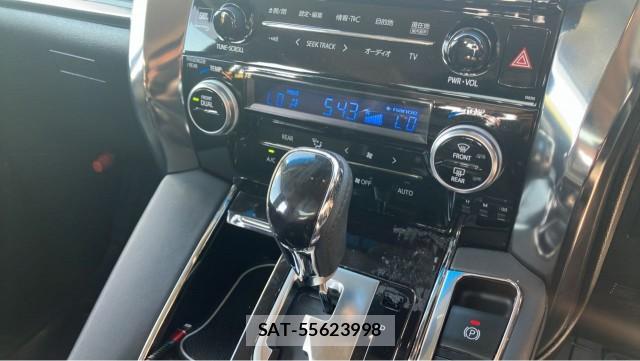 Toyota VELLFIRE 2018-05 8281280-14