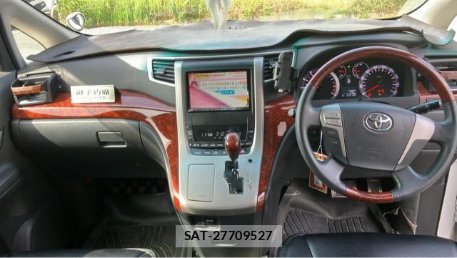 Toyota VELLFIRE 2011-11 8281299-2