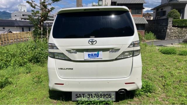 Toyota VELLFIRE 2009-03 8281540-1