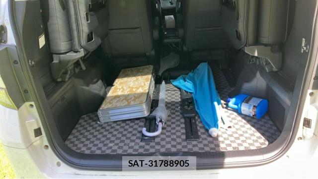 Toyota VELLFIRE 2009-03 8281540-17