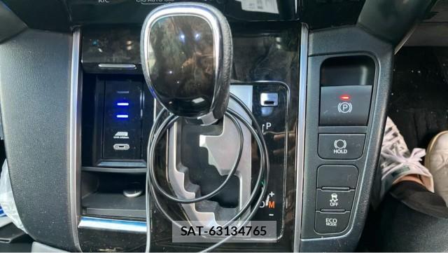 Toyota VELLFIRE 2016-06 8281653-14