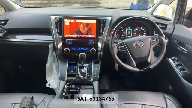 Toyota VELLFIRE 2016-06 8281653-2