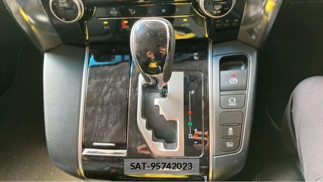Toyota VELLFIRE 2018-12 8281693-14