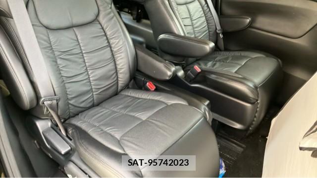 Toyota VELLFIRE 2018-12 8281693-6