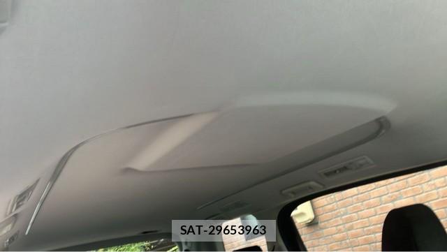 Toyota VELLFIRE 2018-02 8281705-15