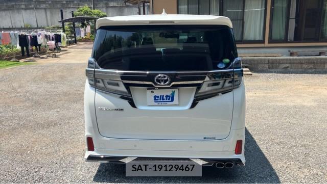 Toyota VELLFIRE 2019-03 8281942-1