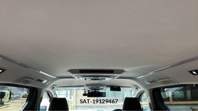 Toyota VELLFIRE 2019-03 8281942-15