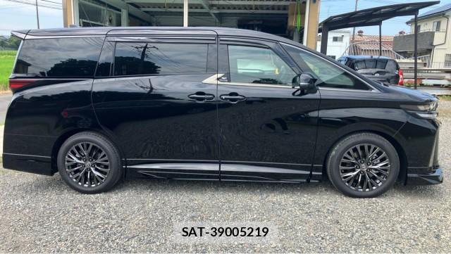 Toyota VELLFIRE 2025-07 8281956-3
