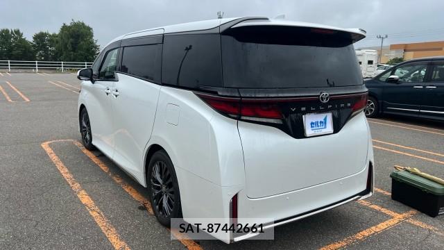 Toyota VELLFIRE 2025-08 8282177-13