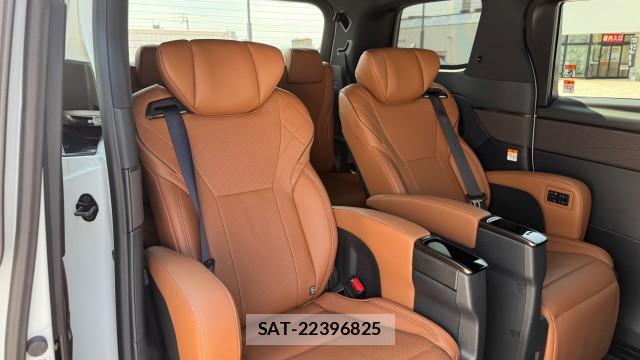 Toyota VELLFIRE 2025-08 8282187-6
